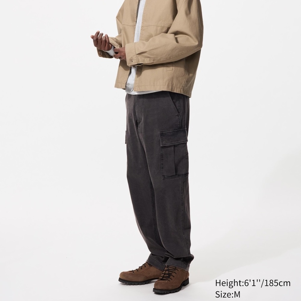 Uniqlo Men's Dark Gray Cargo Pants